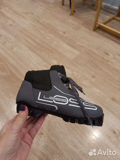 Лыжные ботинки