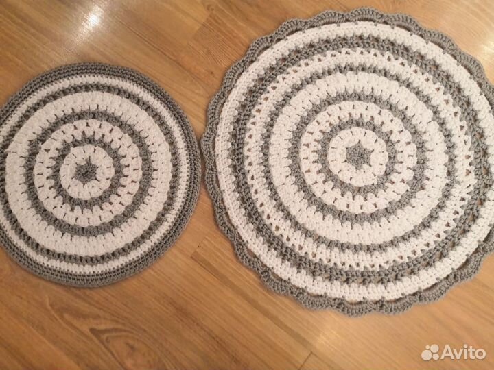 Салфетки сервировочные вязаные