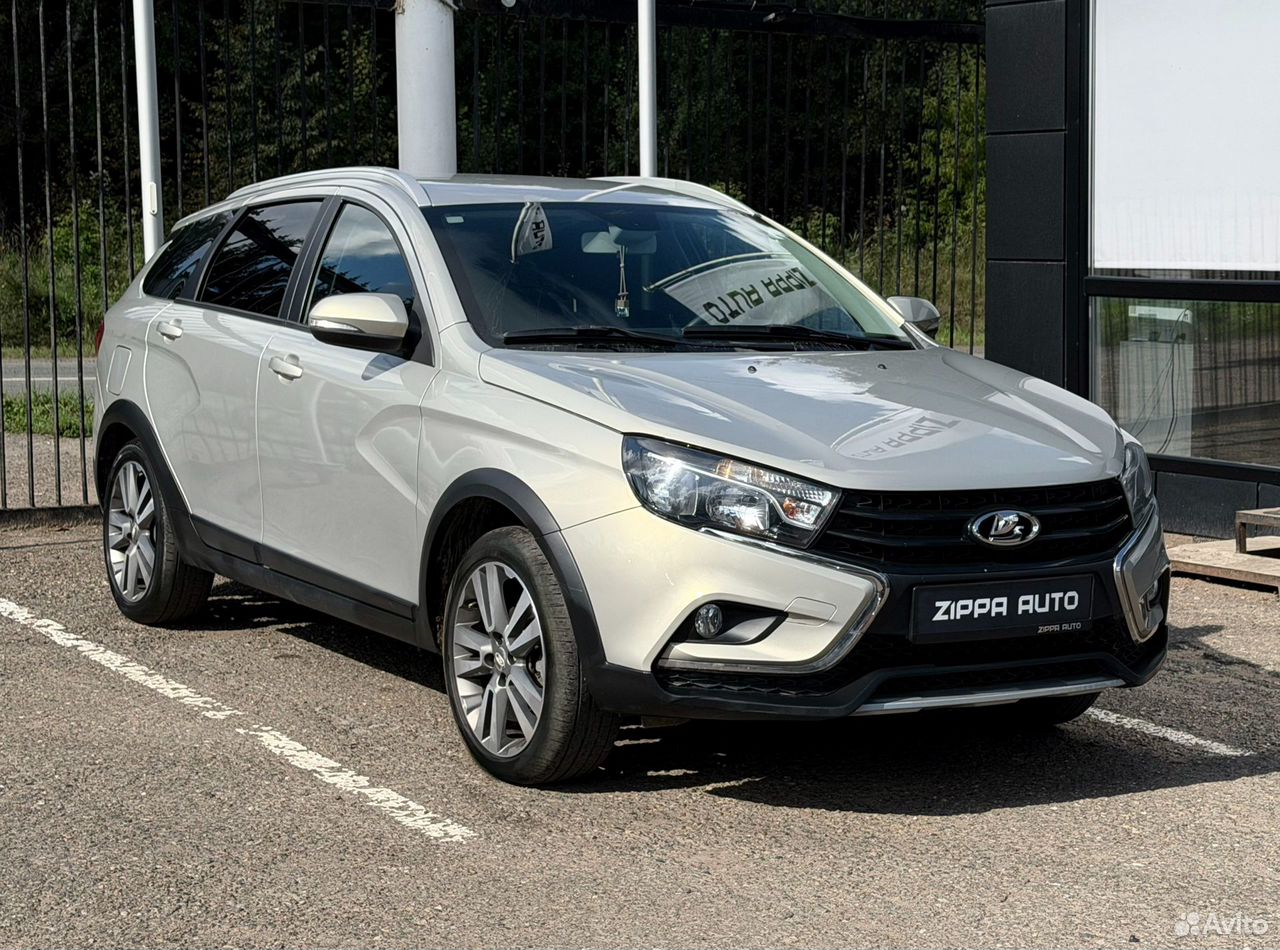 ВАЗ (LADA) Vesta Cross 1.8 AMT, 2017, 60 112 км