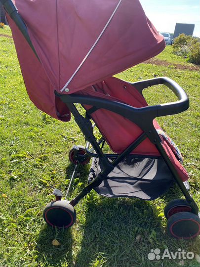 Коляска прогулочная