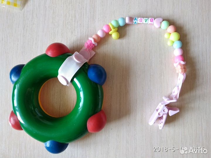 Держатели для пустышек, игрушек, погремушек