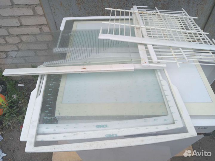 Ящики, полки, двери к холодильникам