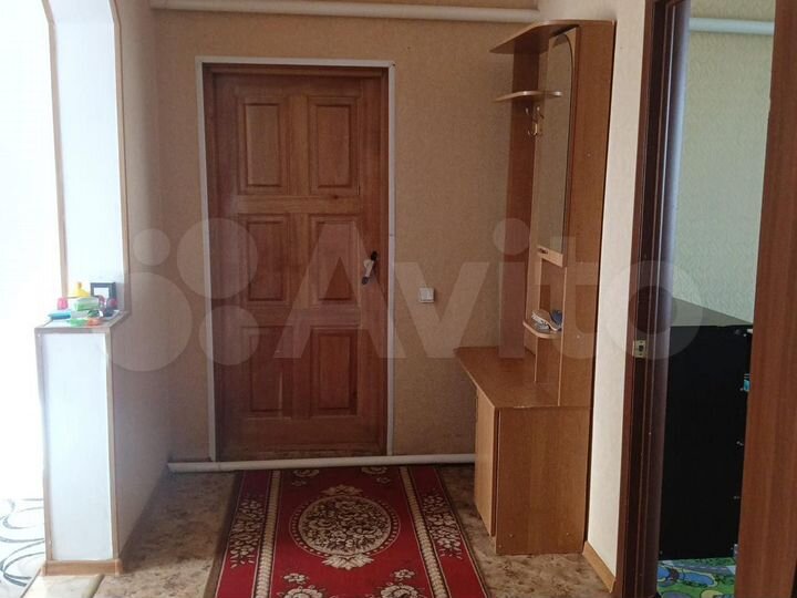 Дом 69,3 м² на участке 8 га