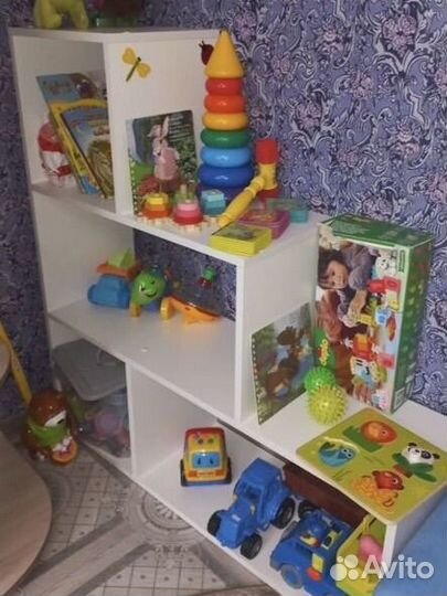Стеллаж для игрушек