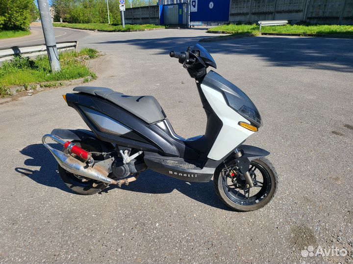 Stels Arrow 50 Benelli