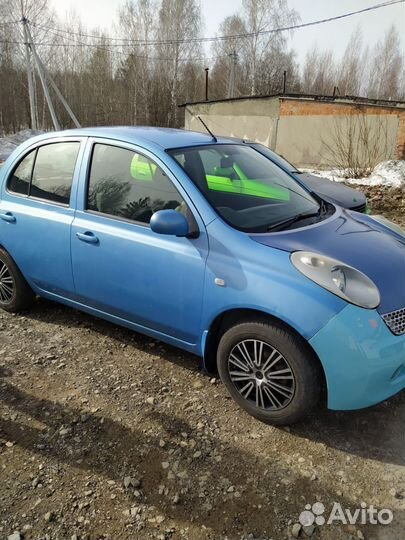 Nissan March 1.2 AT, 2003, 76 000 км