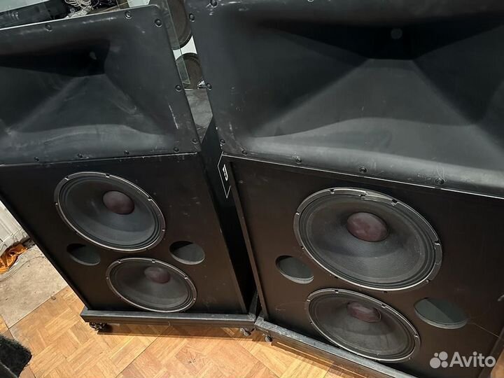 2 колонки jbl 3622N-HF