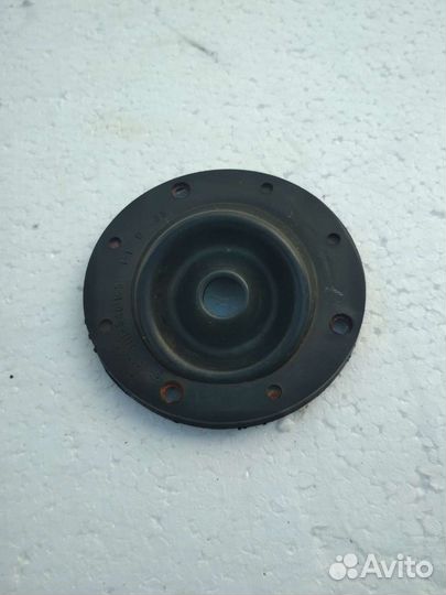 Ока воздухoзаборник капота