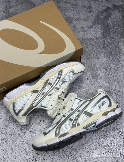 Кроссовки мужские asics