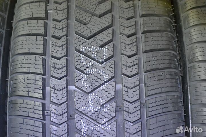 Tourador Winter Pro TSU1 275/45 R20 106V