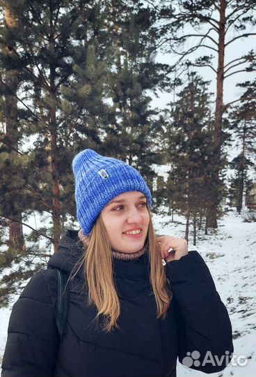 Шапка женская вязаная ручная работа