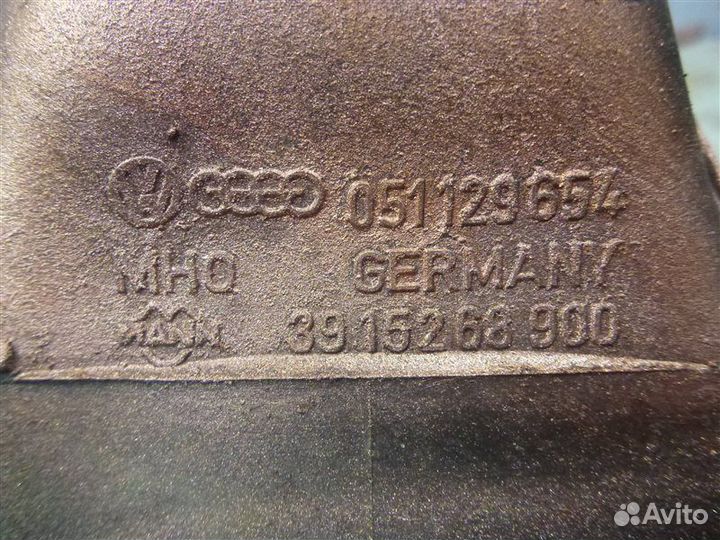 Корпус воздушного фильтра Volkswagen Passat B3 1F