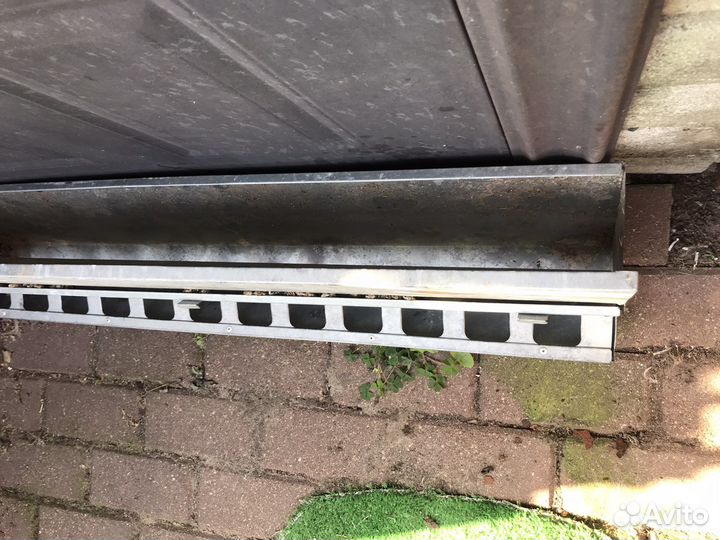 Кормушка навесная для птиц