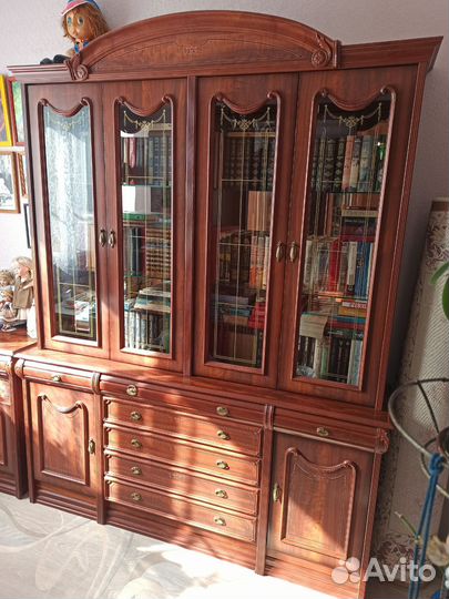 Буфет, горка, сервант