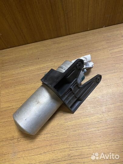 Запчасти на audi A4 B7