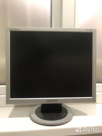 Монитор Samsung