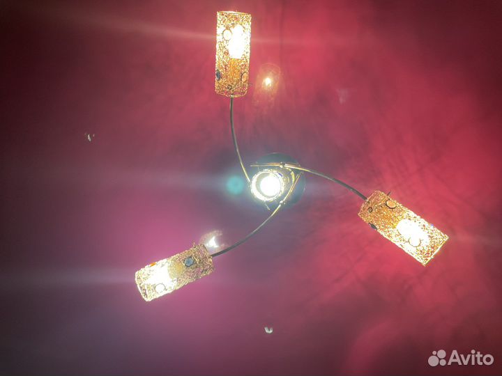 Люстра золотая