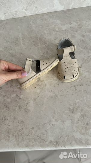 Босоножки кожаные для девочки