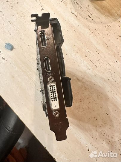 Видеокарта Radeon RX 550 2Gb