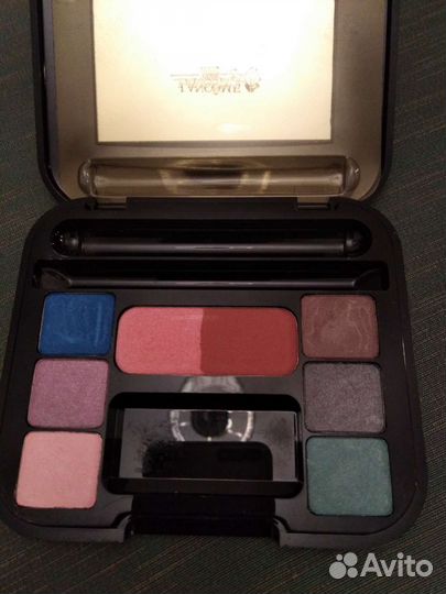 Палитра теней и румяна