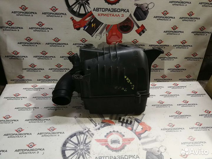 Корпус воздушного фильтра Vw Touran