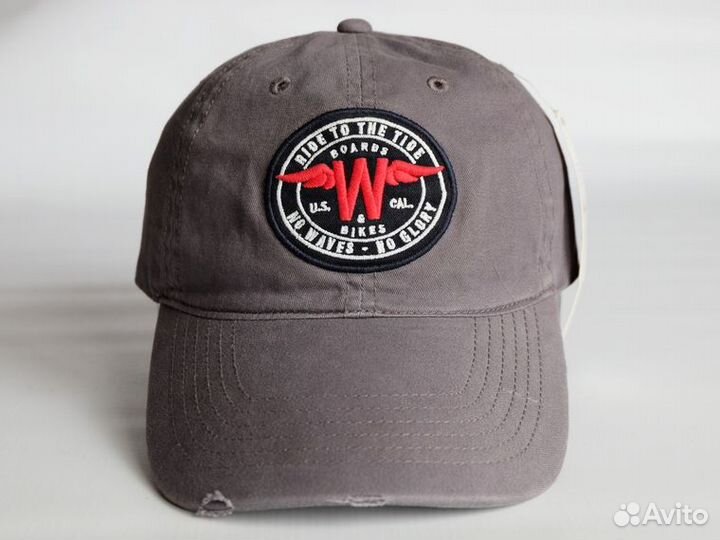 Бейсболка классическая 