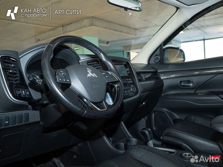 Mitsubishi Outlander 2.0 CVT, 2016, 155 000 км