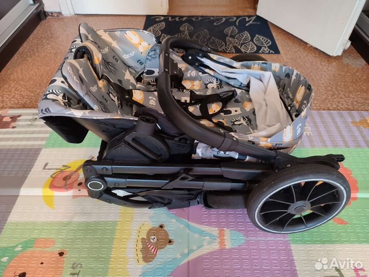 Прогулочная коляска