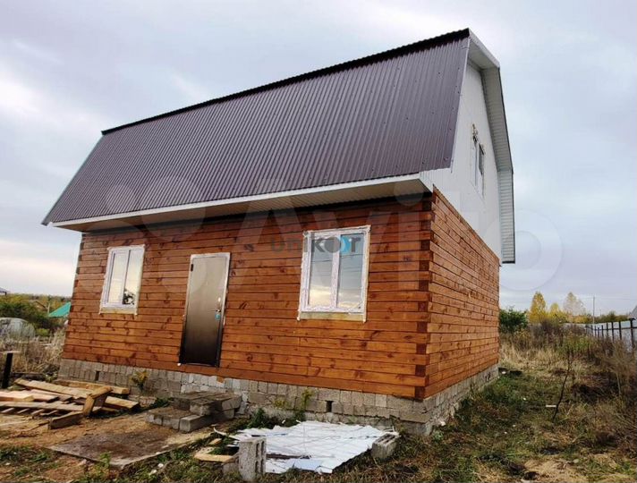 Дом 90 м² на участке 7,5 сот.