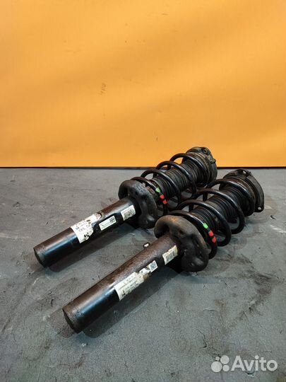 Стойка передняя Volkswagen Tiguan 1 2.0 TDI