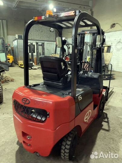 Вилочный погрузчик EP Equipment CPCD25T3, 2022