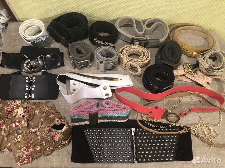 Большая винтажная коллекция ремней