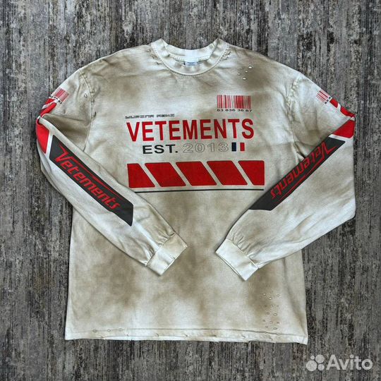 Лонгслив vetements