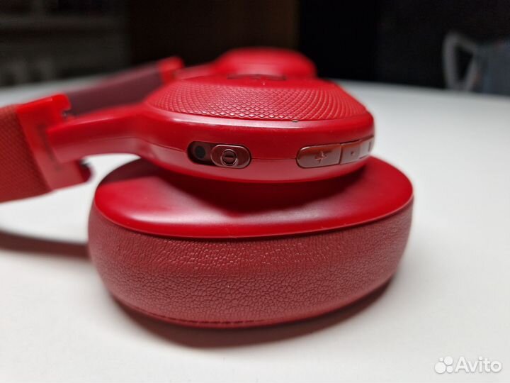 Беспроводные наушники с микрофоном JBL E55BT