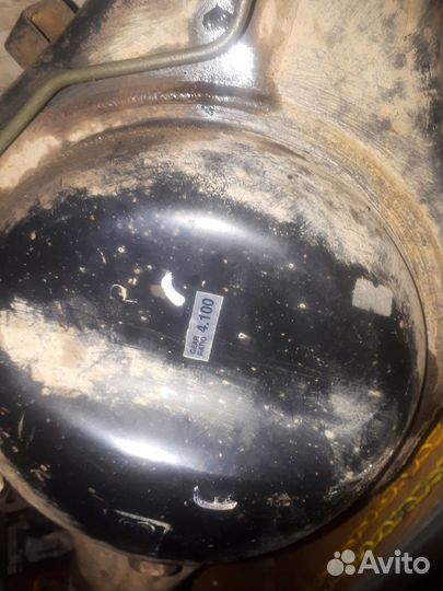 Чулок заднего моста Митсубиши л200 2008г