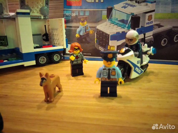 Lego City 60139 Мобильный командный центр