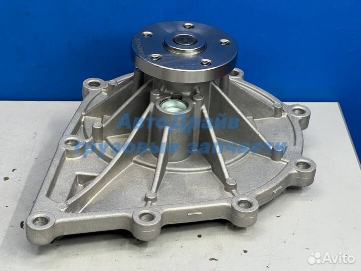 Насос водяной Мерседес Актрос мп4 мп5