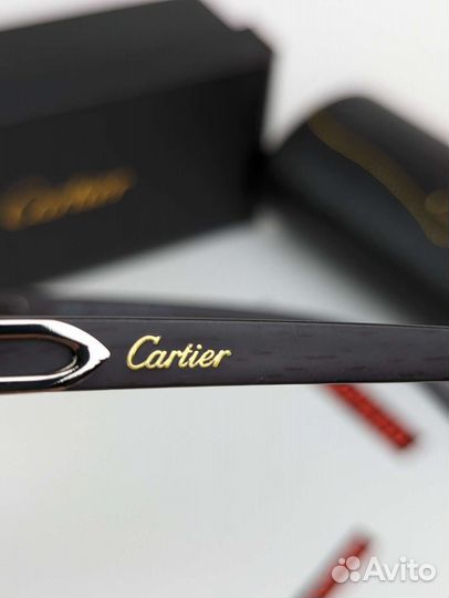 Солнцезащитные очки Cartier