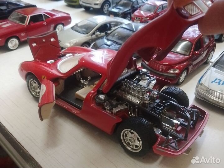 Машинка ferrari