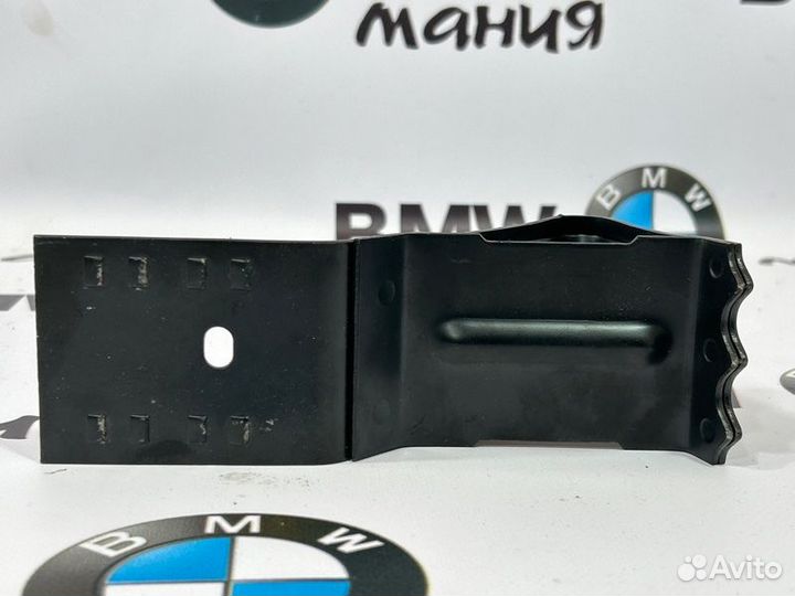 Противооткатный упор Bmw X3 E83 M57N2 2005