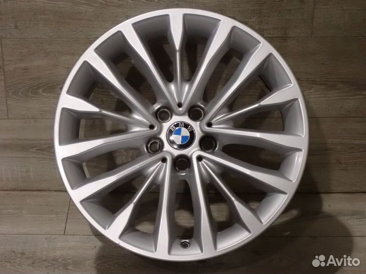 Комплект оригинальных R18 дисков BMW 5/7 серии G30