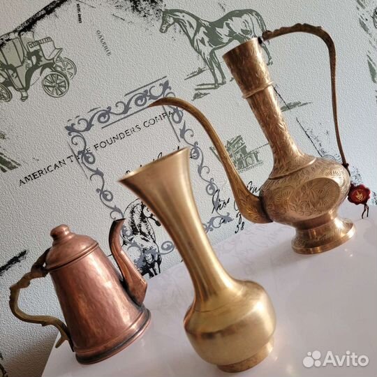 Чайник, кувшин, ваза бронза