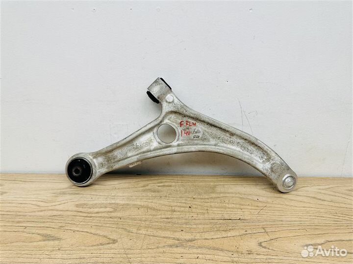 Рычаг подвески передний левый Hyundai I40 VF 2.0