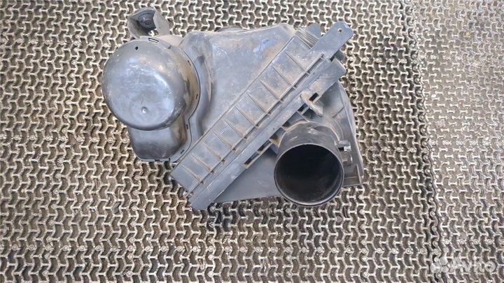 Корпус воздушного фильтра Nissan Pathfinder, 2007