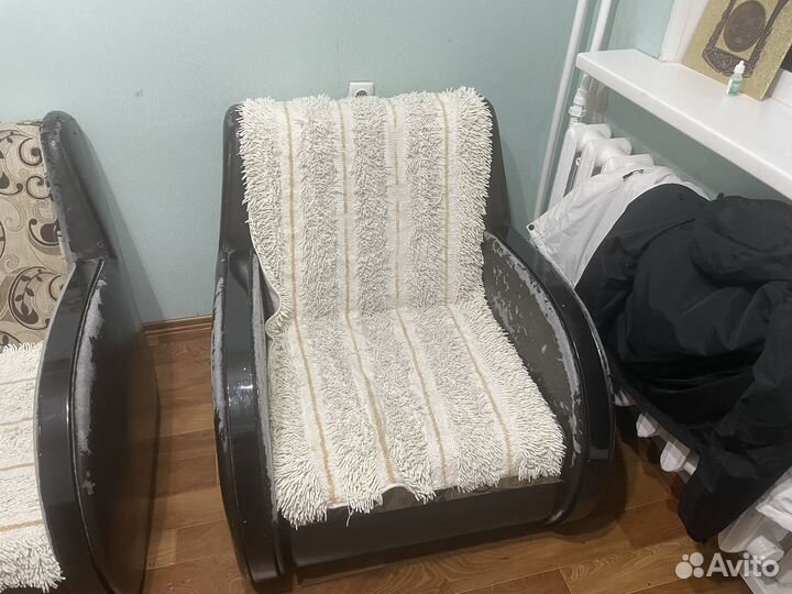 Диван и кресло