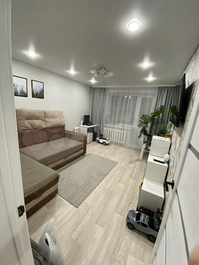 2-к. квартира, 48 м², 7/10 эт.