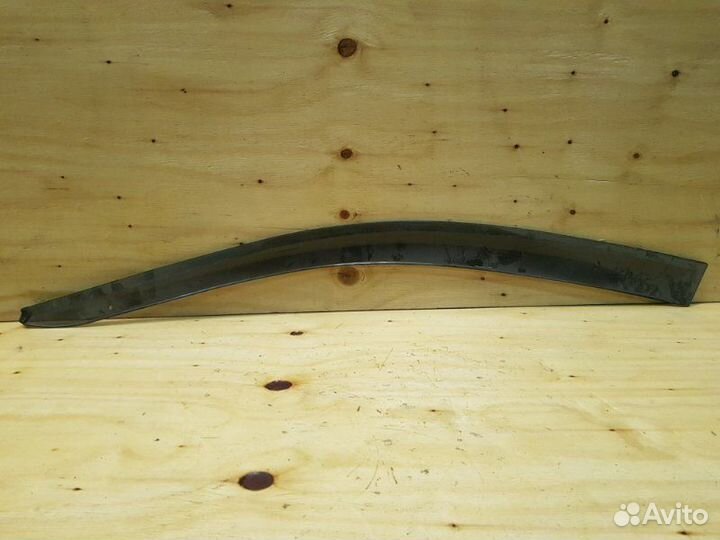 Ветровик прав. перед. toyota camry