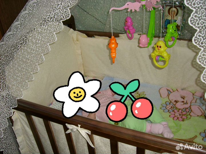 Детская кроватка с поперечным маятником