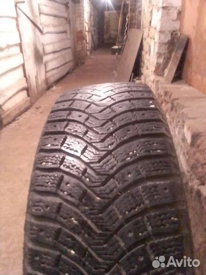 Michelin Latitude X-Ice North 225/65 R17 102T
