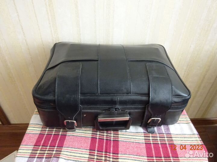 Чемодан СССР полный натурального меха